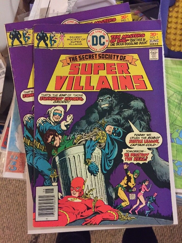 Secret Society of Super-Villains -1 (May-Jun 1976, DC) 3.jpg