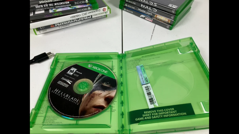 File:Cwclight - JCWCSP's Microsoft Xbox One X 1TB Model 1787 Home Console Bundle - Black, Used24 - IMG 9313.png