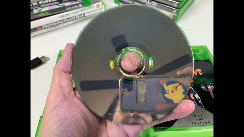 File:Cwclight - JCWCSP's Microsoft Xbox One X 1TB Model 1787 Home Console Bundle - Black, Used16 - IMG 9305.png