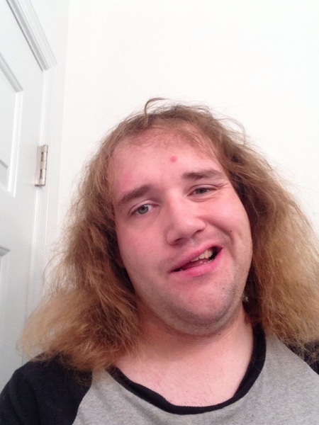 File:Autograph photo 6-1Jul2014.jpg