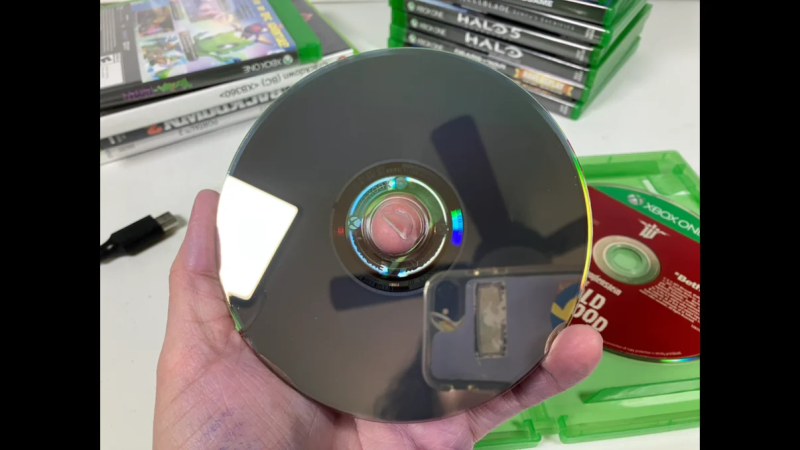 File:Cwclight - JCWCSP's Microsoft Xbox One X 1TB Model 1787 Home Console Bundle - Black, Used13 - IMG 9302.png