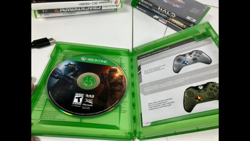 File:Cwclight - JCWCSP's Microsoft Xbox One X 1TB Model 1787 Home Console Bundle - Black, Used26 - IMG 9315.png