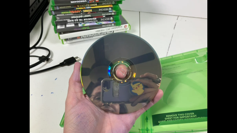 File:Cwclight - JCWCSP's Microsoft Xbox One X 1TB Model 1787 Home Console Bundle - Black, Used34 - IMG 9324.png