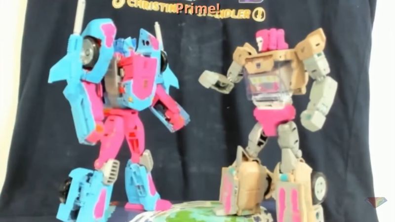 File:Cwclight Reviews Opening Intros with Subtitles screenshot7.jpg