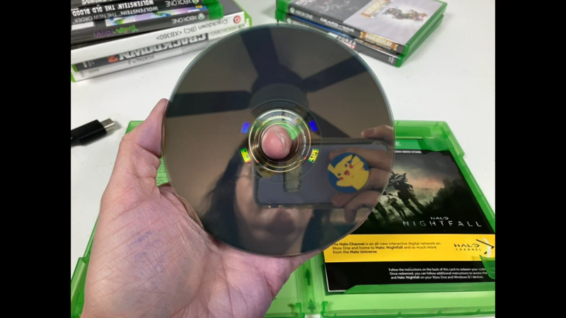 File:Cwclight - JCWCSP's Microsoft Xbox One X 1TB Model 1787 Home Console Bundle - Black, Used29 - IMG 9319.png