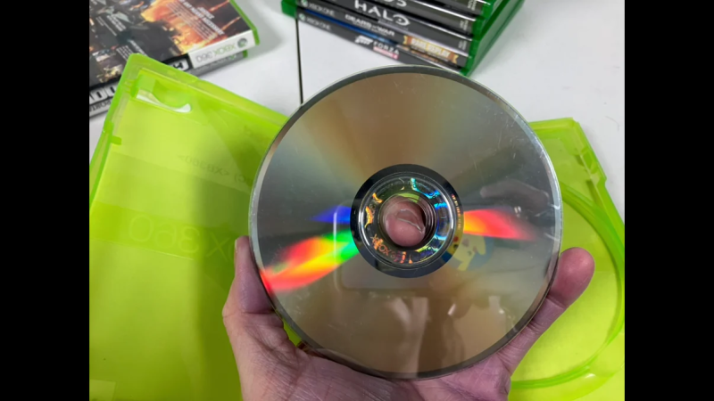 File:Cwclight - JCWCSP's Microsoft Xbox One X 1TB Model 1787 Home Console Bundle - Black, Used9 - IMG 9298.png